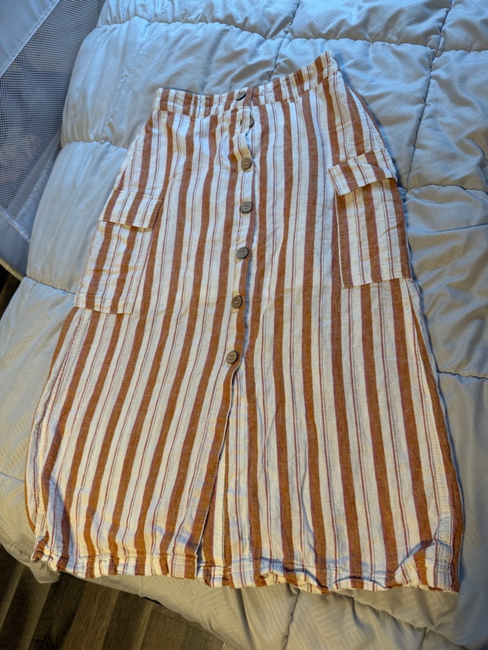 Love Tree Vertical Stripe Button-Front Midi Skirt in Cream and Brown